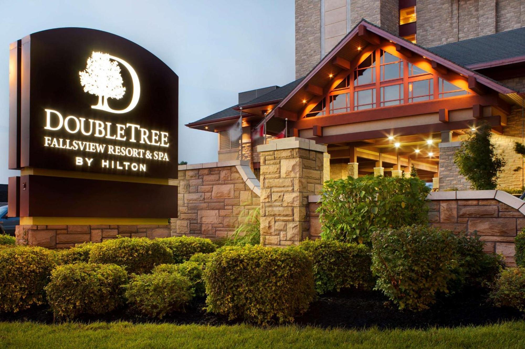 Doubletree Fallsview Resort & Spa By Hilton - מפלי הניאגרה מראה חיצוני תמונה